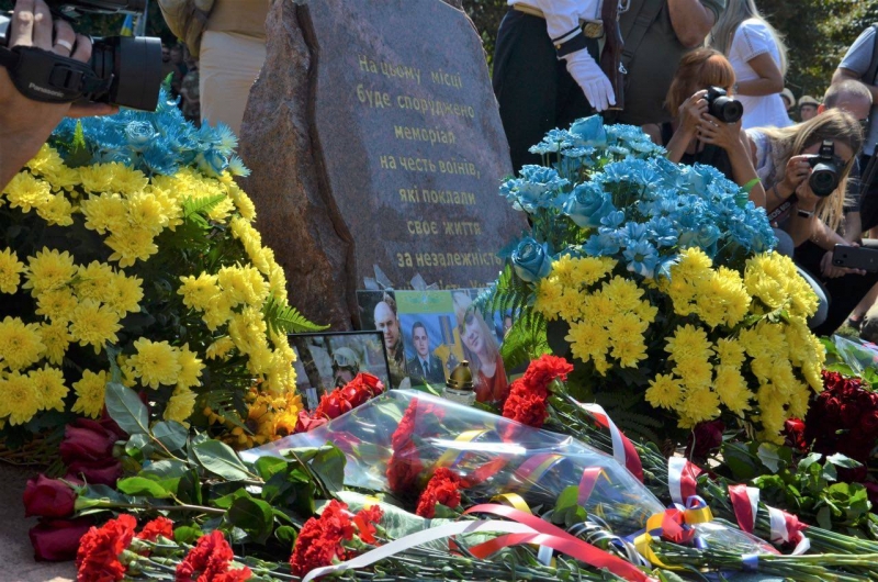 В Одеській області вшанували пам'ять захисників України, які загинули в боротьбі за незалежність, суверенітет і територіальну цілісність держави